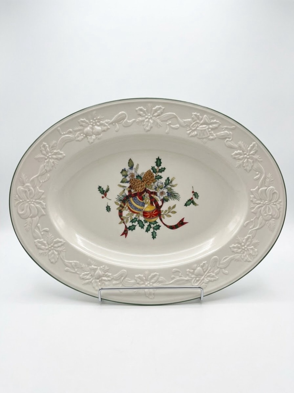 Mikasa Platter Holiday Season DB901 Large Oval Serving Platter, 15.25"